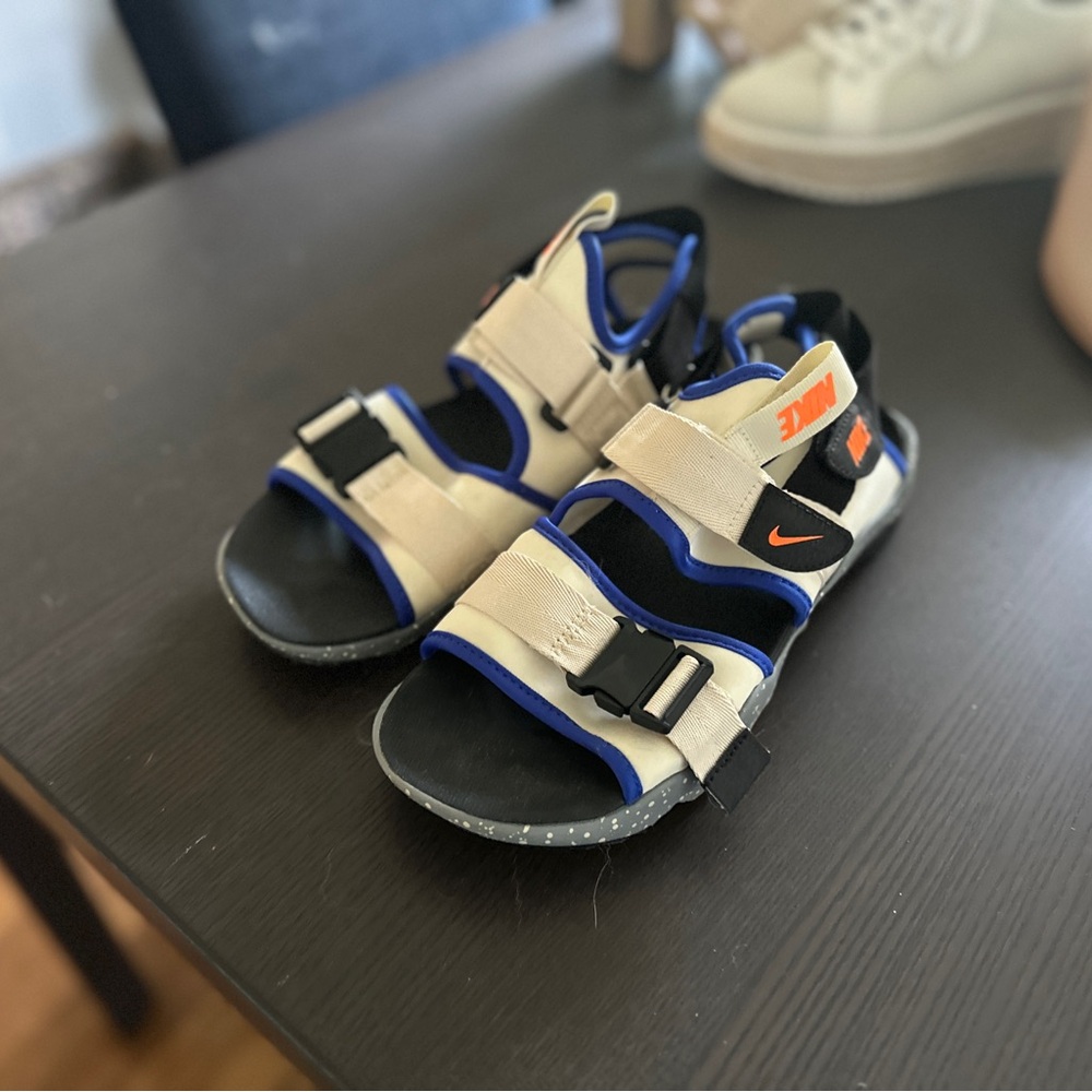 Nike Men’s Canyon Sandals - Black and Blue sz 9